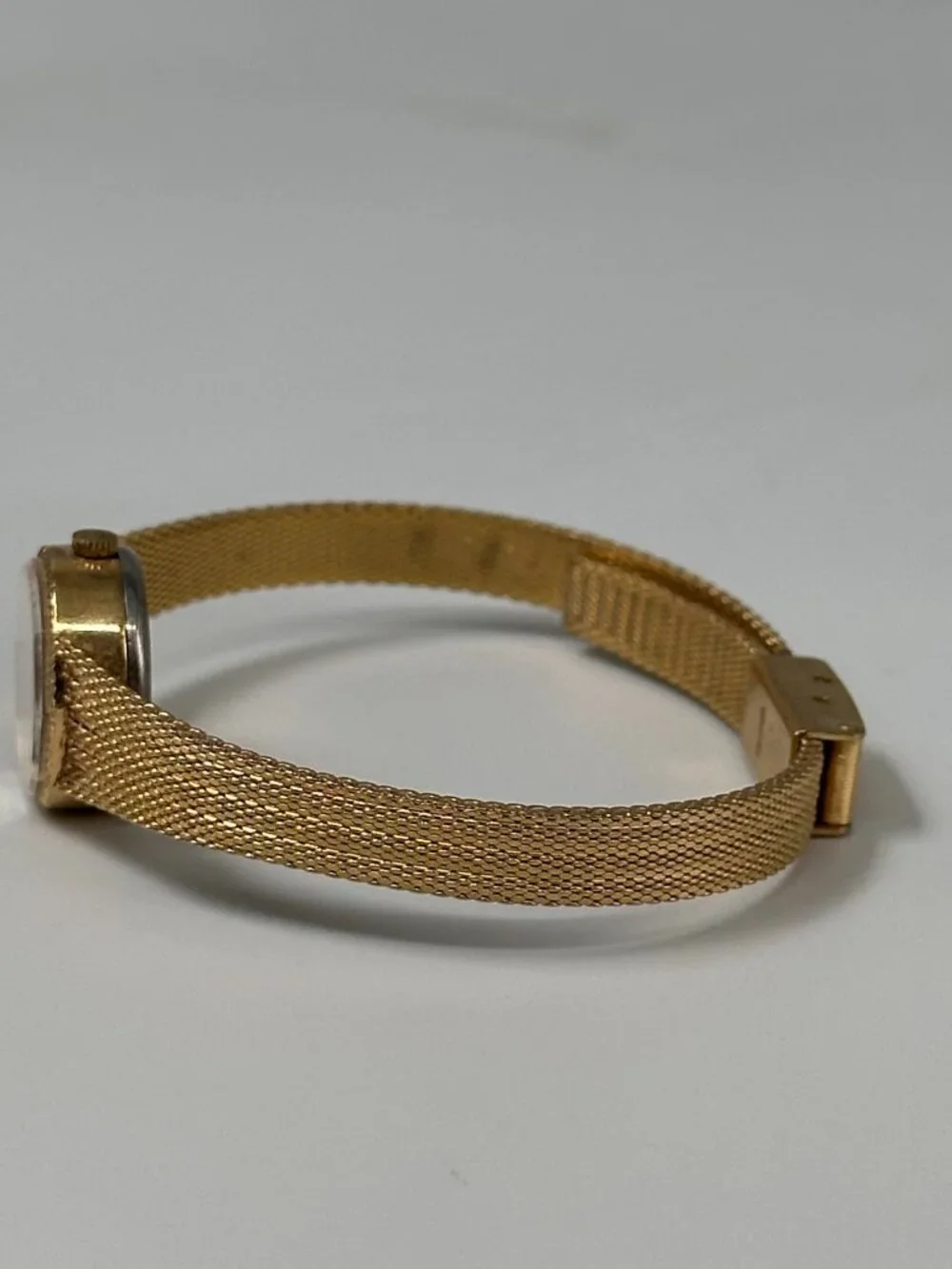 Vintage Armitron Watch Women Gold Tone Small Dial 17MM New Battery 7.5 Inch